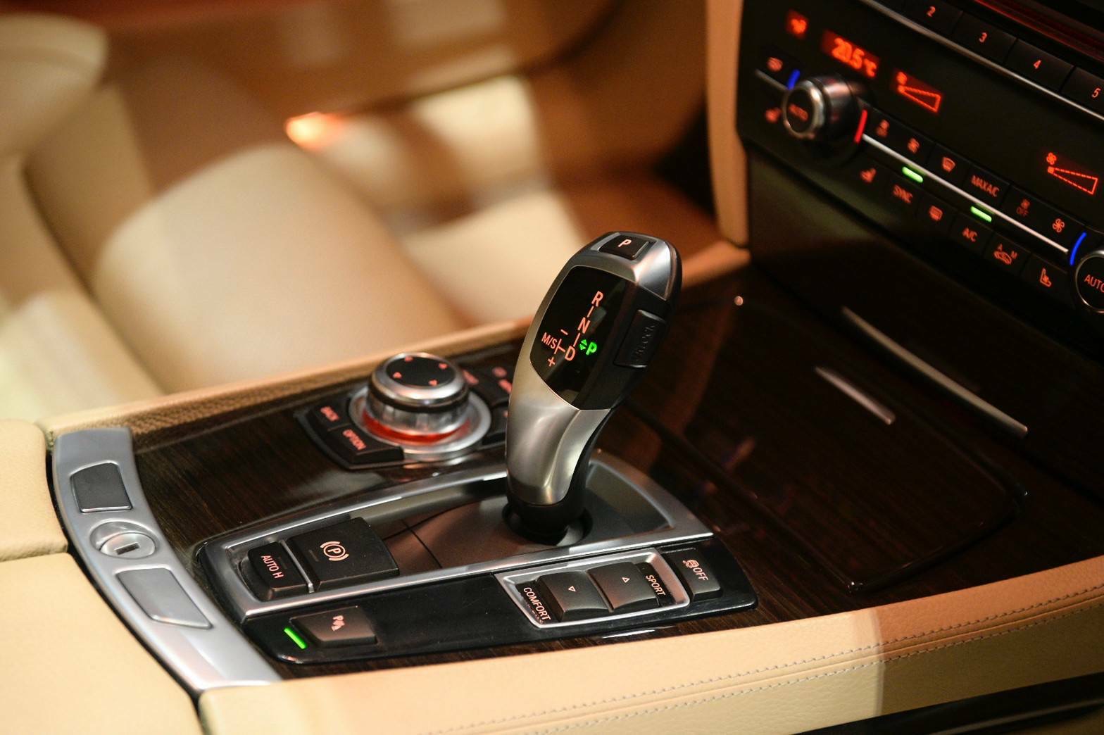 BMW 730Li ปี 2012