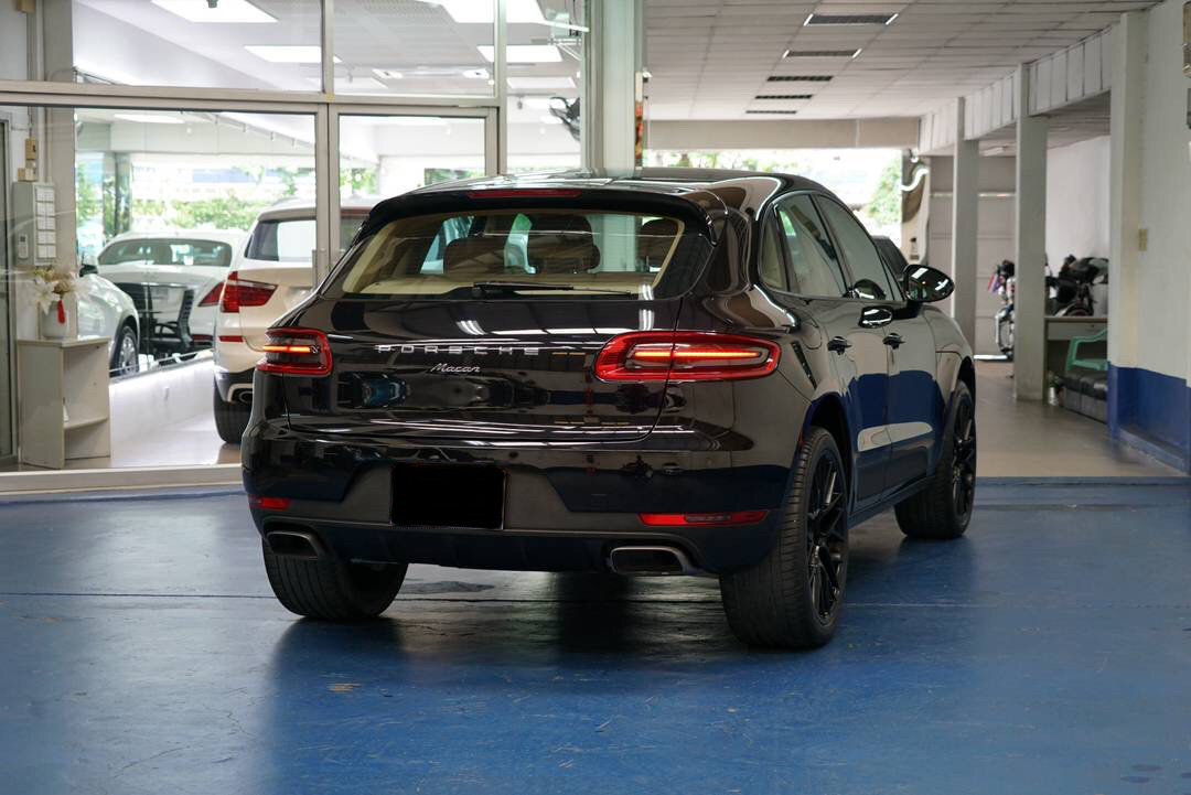Porsche Macan 2.0 4WD ปี 2014
