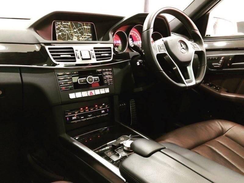 Mercedes Benz E300 Estate 2.1 AMG Hybrid (CBU) ปี 2015
