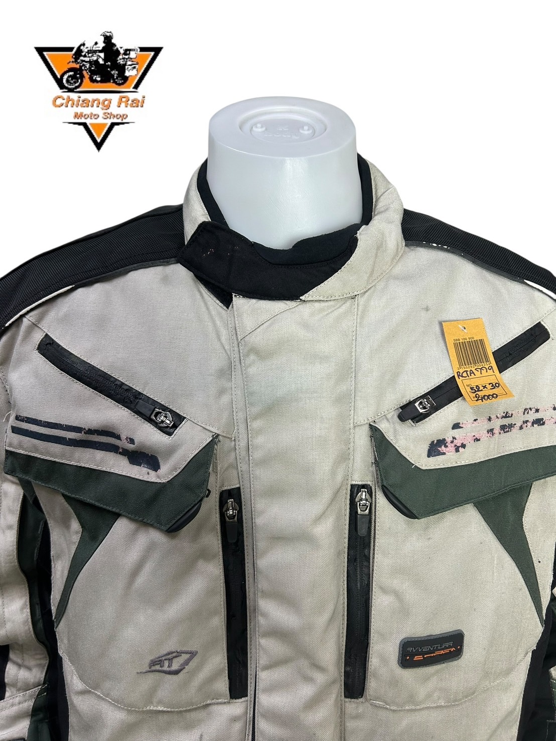 เสื้อขี่มอเตอร์ไซด์( มือสอง) RCTA 779 อก 52" ยาว 30 (XL) **VANUCCI**