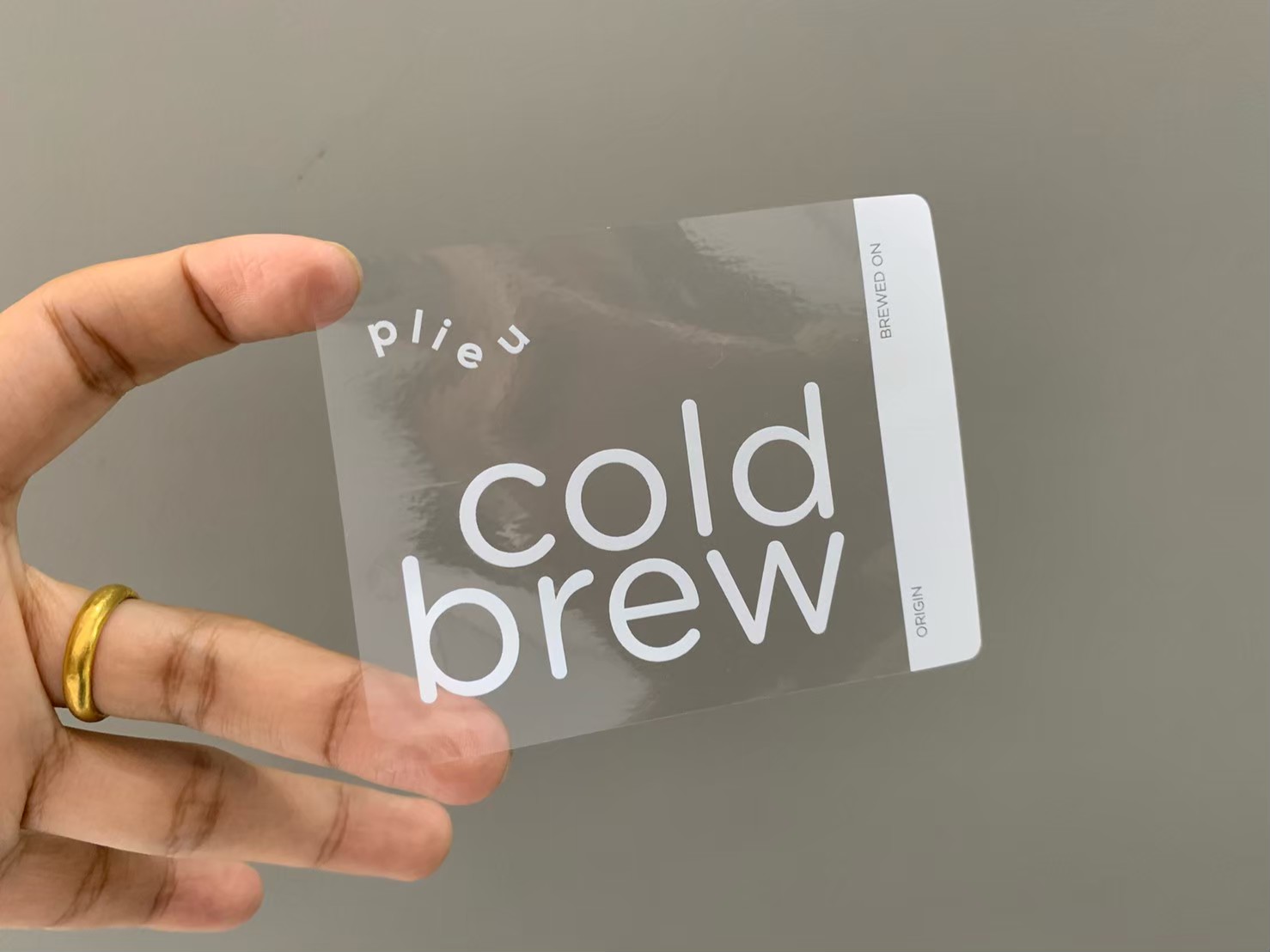 ฉลากสินค้าใสตัวหนังสือขาว สติ๊กเกอร์ใสพิมพ์สีขาว พิมพ์หมึกขาว