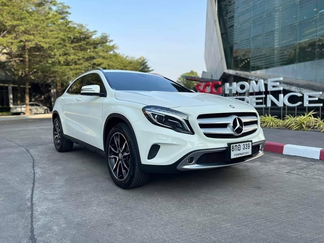 Mercedes BENZ GLA200 ปี 2016