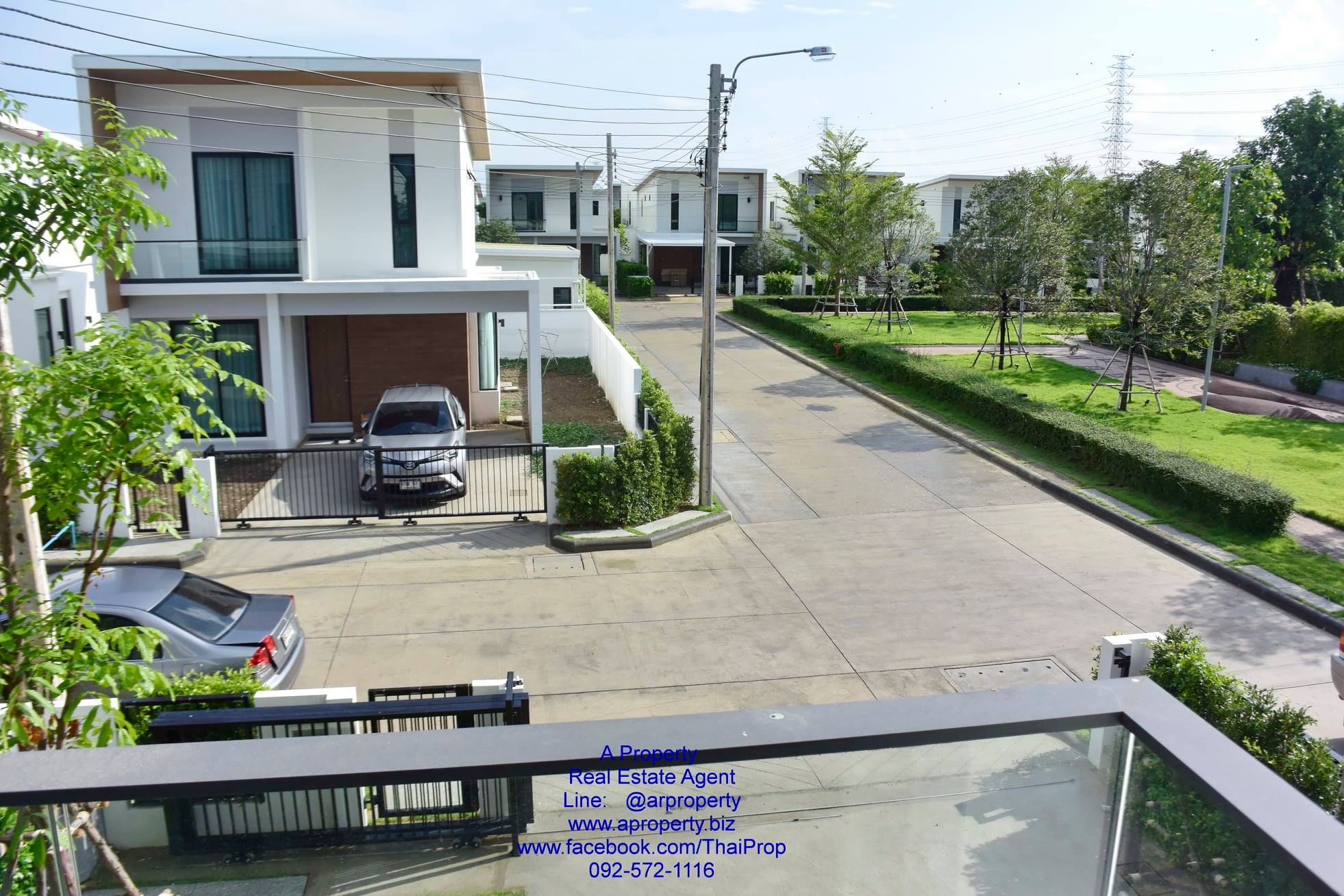 ขาย บ้านแฝดหลังมุม COMO Bianca - Bangna