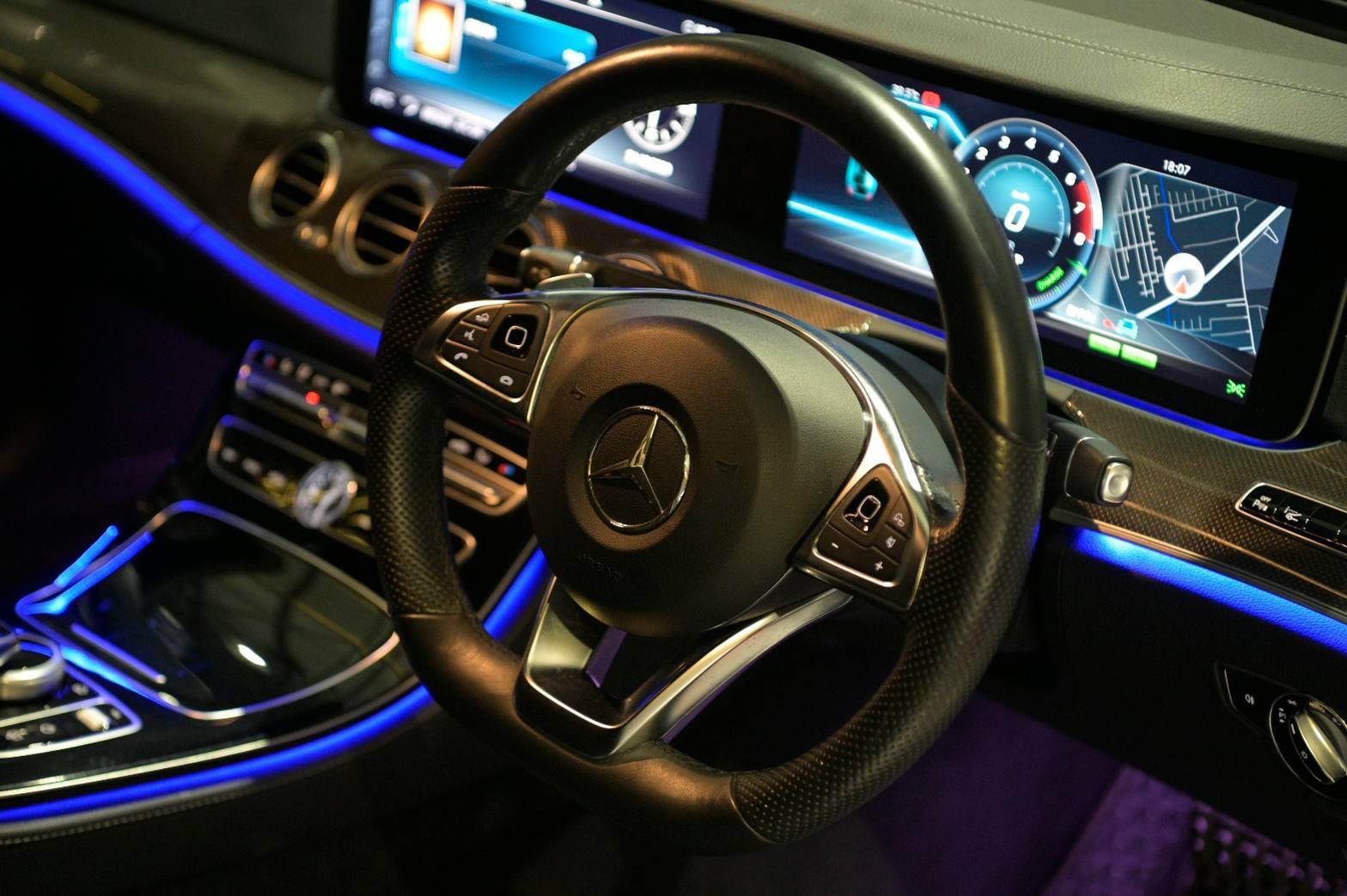 Mercedes-Benz E350e AMG ปี 2018