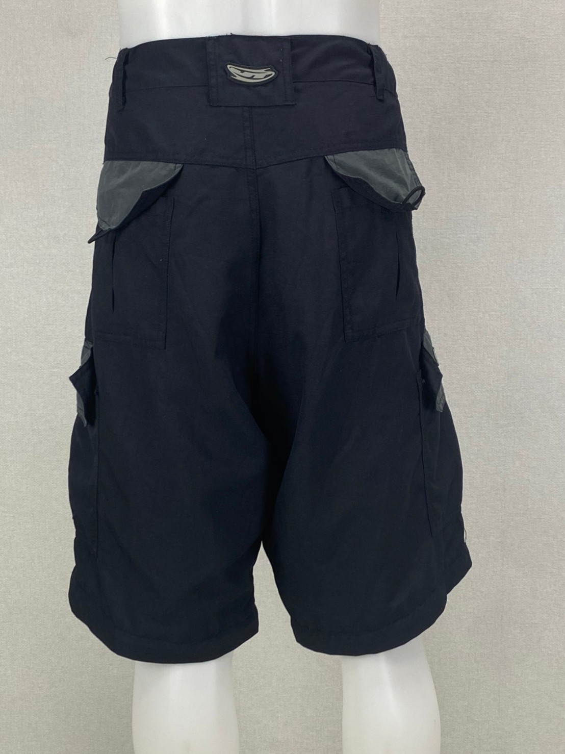 กางเกงขี่มอเตอร์ไซด์ ( มือสอง ) E&A 342: เอว 38" ยาว 11" **UT** (ขาสั้น)