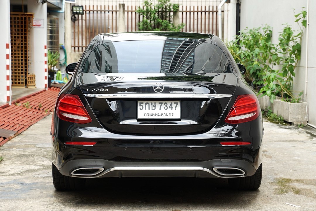Mercedes Benz E220d AMG Dynamic W213 ปี 2017