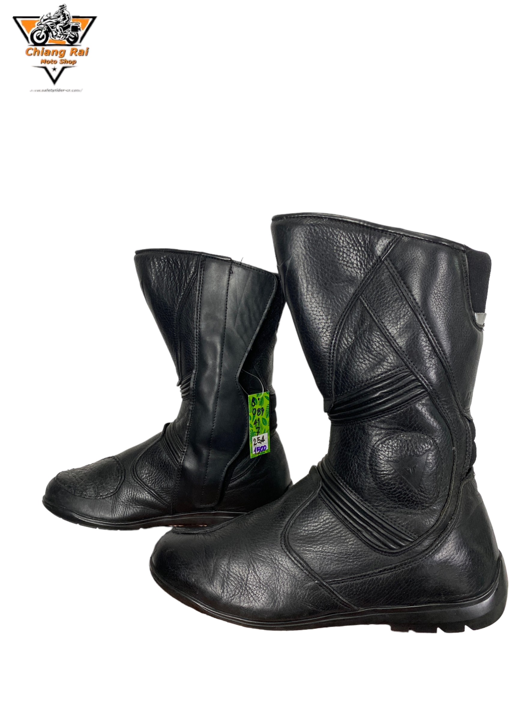 รองเท้าขี่มอเตอร์ไซด์( มือสอง) RCBS-089 Size ขนาดจากป้าย 41:EUR / 7:UK / 25.4:Cm.(dainese)