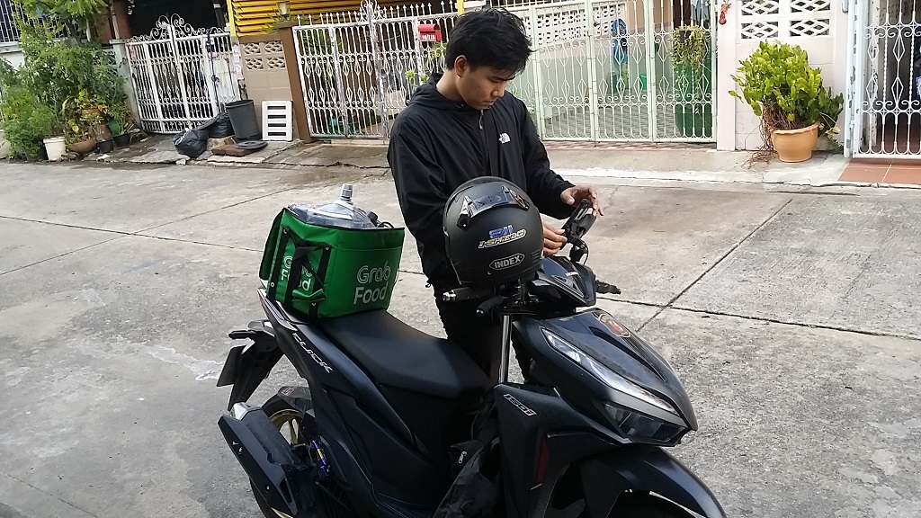 ซ่อมเตารีดไอน้ำ ไม่ทราบยี่ห้อ อาการไอน้ำไม่ออก