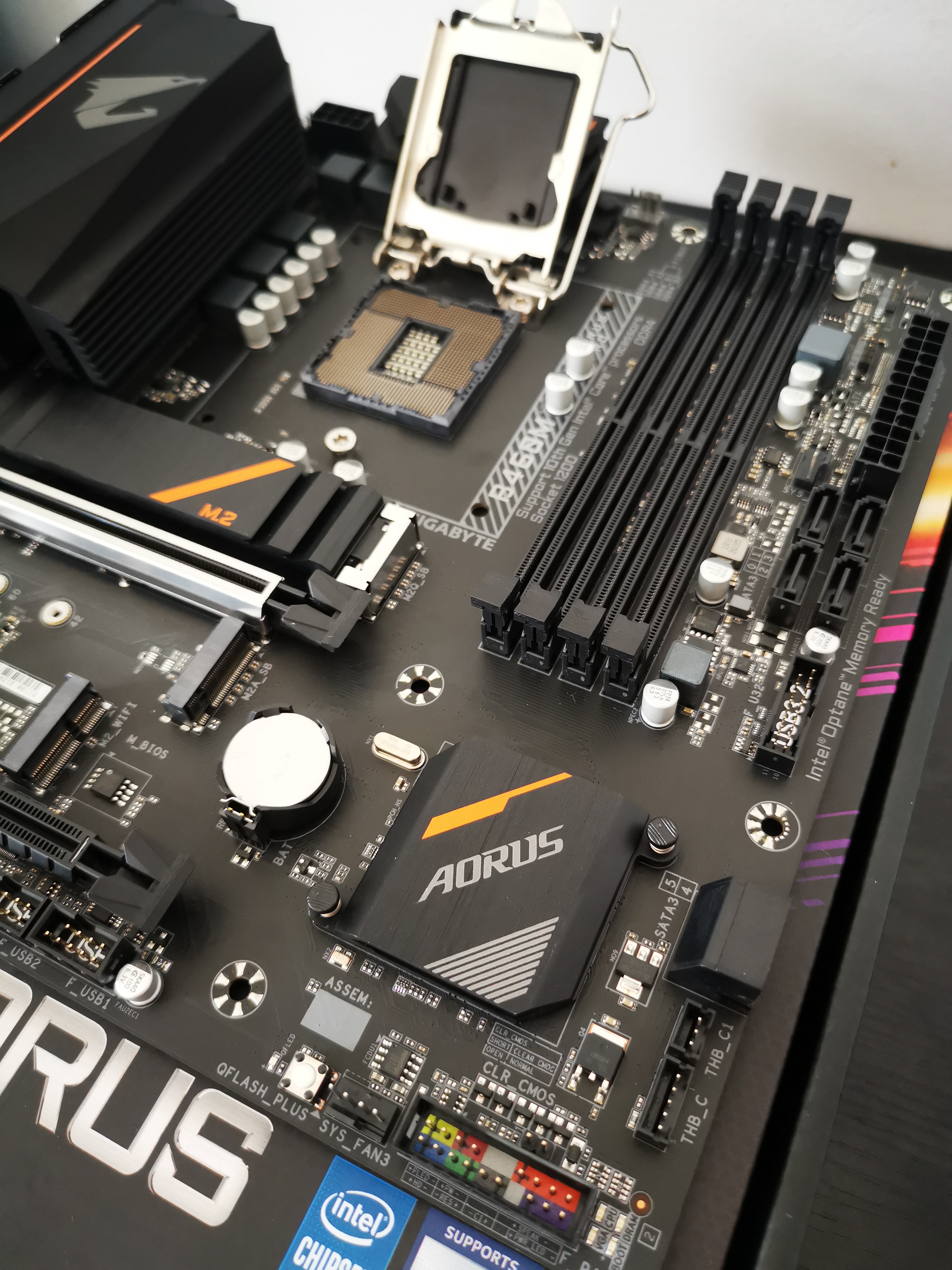 GIGABYTE B460M AORUS PRO