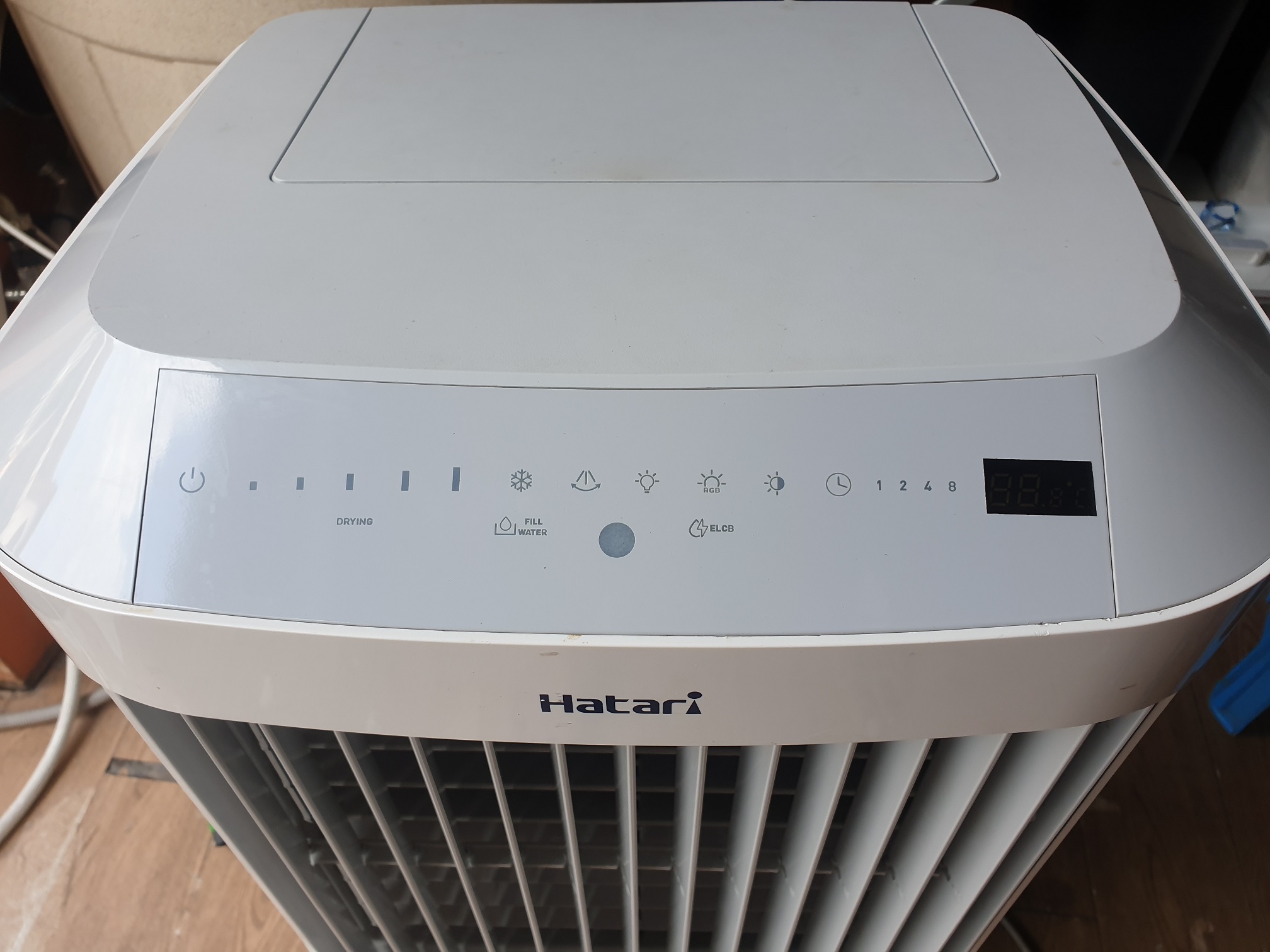 ซ่อมพัดลมไอน้ำ ยี่ห้อ HATARI รุ่น AC Pro อาการพัดลมหมุนเบาไม่มีแรงหมุน