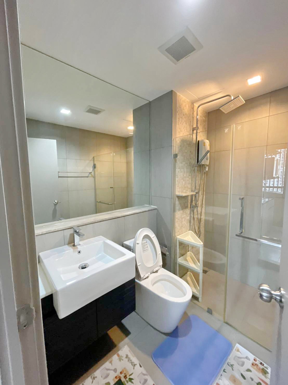 ให้เช่า The Politan Rive (เดอะ โพลิแทน รีฟ) วิวเจ้าพระยา มีเครื่องซักผ้าให้