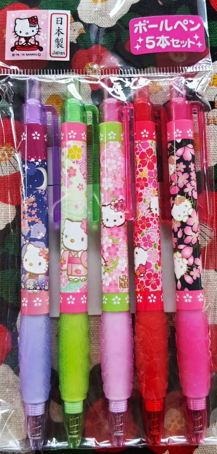 Set ปากกาลูกลื่น ซานริโอ้ คิตตี้ ของแท้จากญี่ปุ่น Limited edition 1 set มี 5 ด้าม Hello Kitty Welcome to Japan sakura ซากุระ เขียนดีมากๆ (สีดำ)