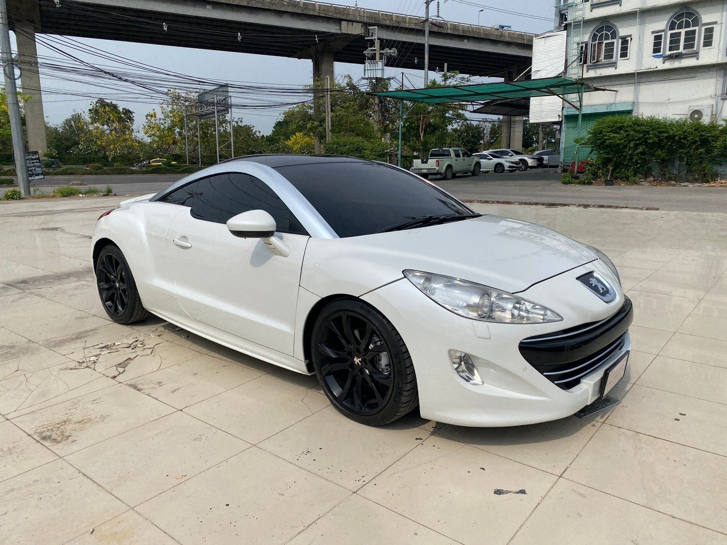 PEUGEOT RCZ ปี 2011
