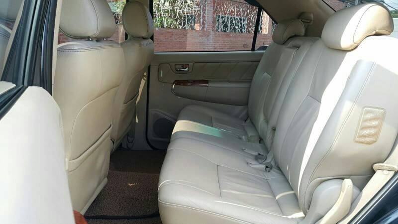 TOYOTA FORTUNER ปี 2005 สีดำ