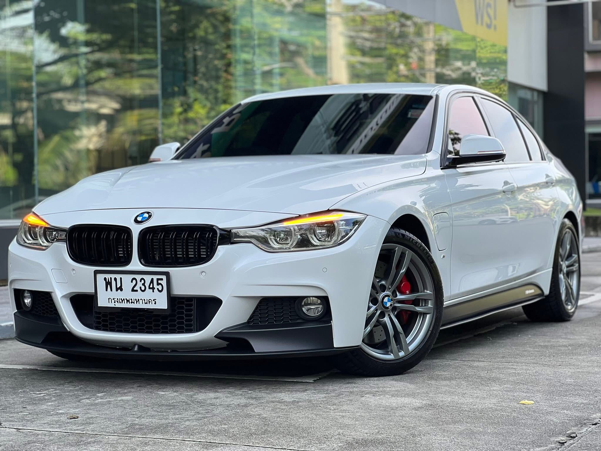 BMW F30 330e M Sport ปี 2017
