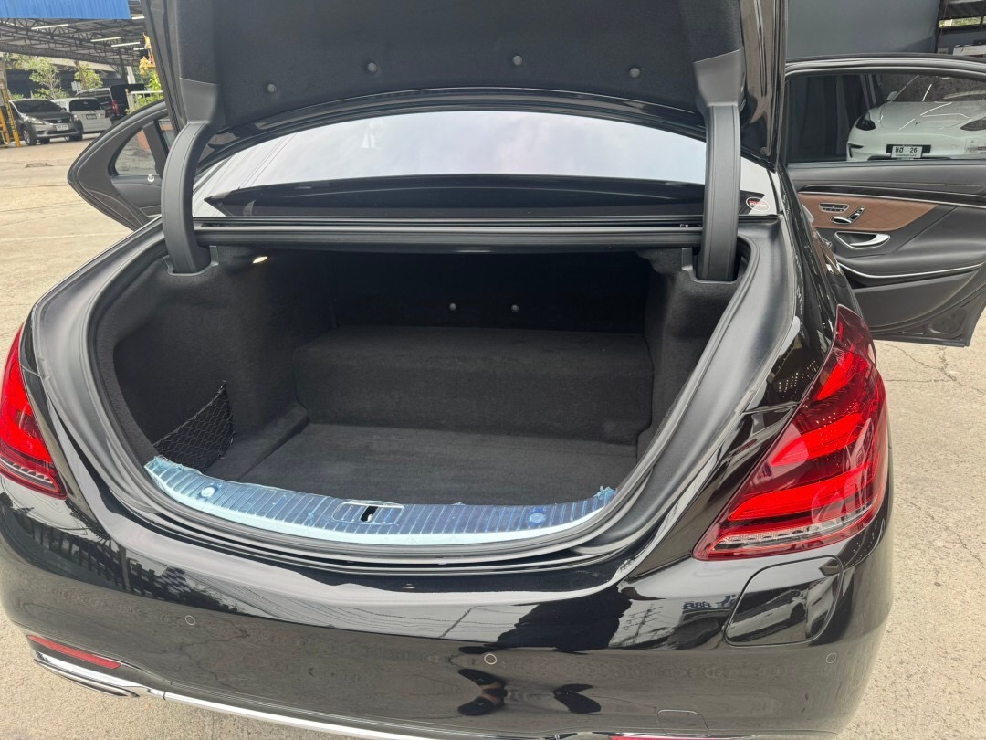 Mercedes-Benz S560e AMG Premium ปี 2020 สีดำ