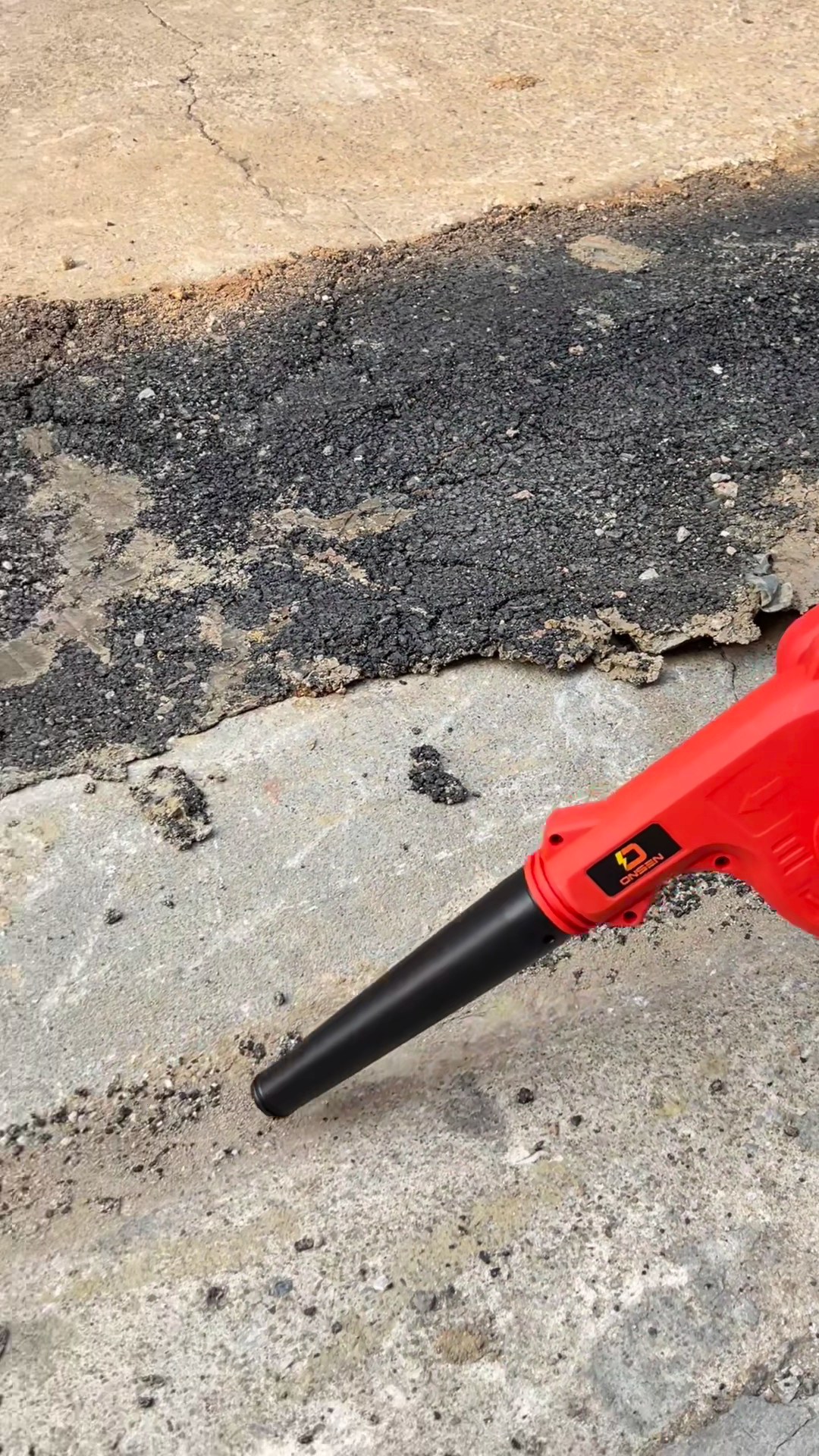 โบเวอร์ เป่าลม ดูดฝุ่น ใช้แบต ยี่ห้อ Onsen รุ่น 256V