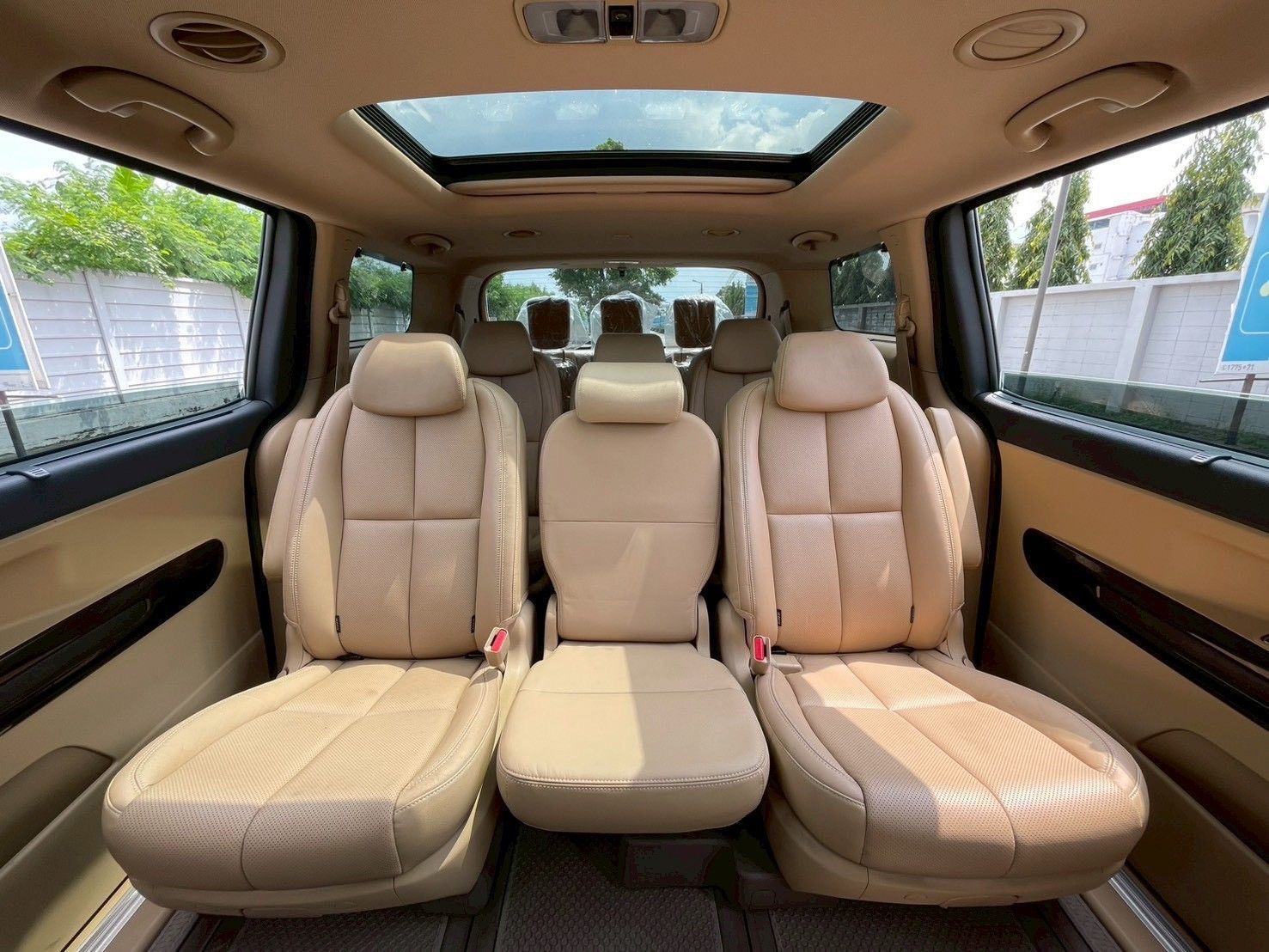 Kia Grand Carnival 2.2 SXL ปี 2018