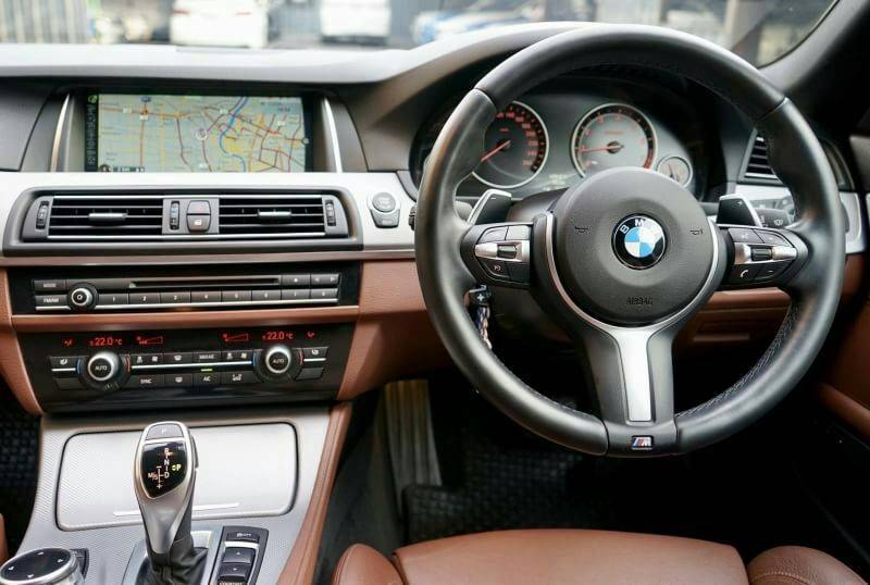BMW 528i M-Sport LCI (minorchange) ปี14