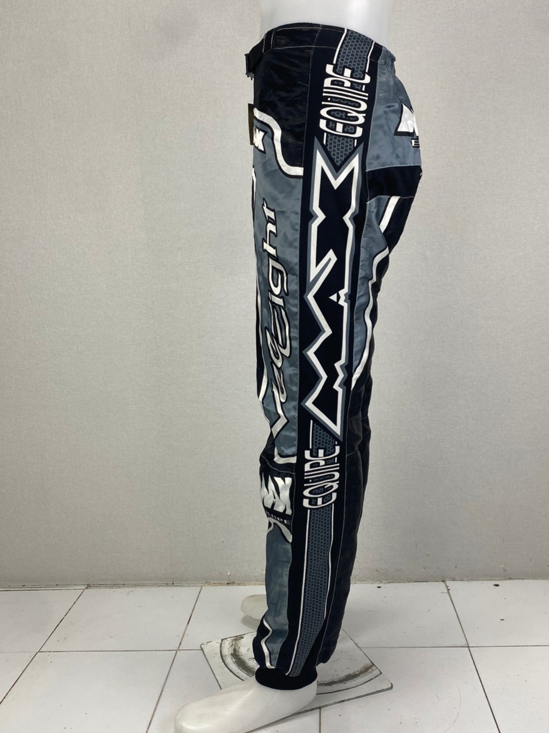 กางเกงขี่มอเตอร์ไซด์ ( มือสอง ) E&A 227: เอว 28" ยาว 30" **EQUIPE**