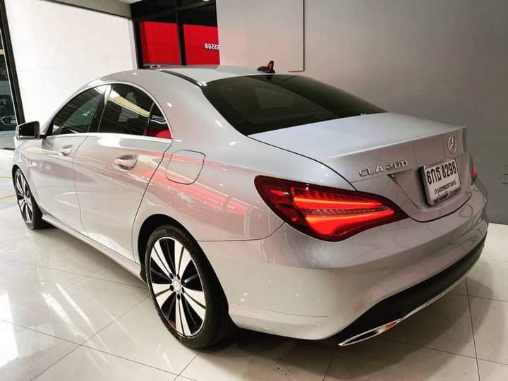 Mercedes Benz CLA200 URBAN 1.6 เทอร์โบ ปี 2017