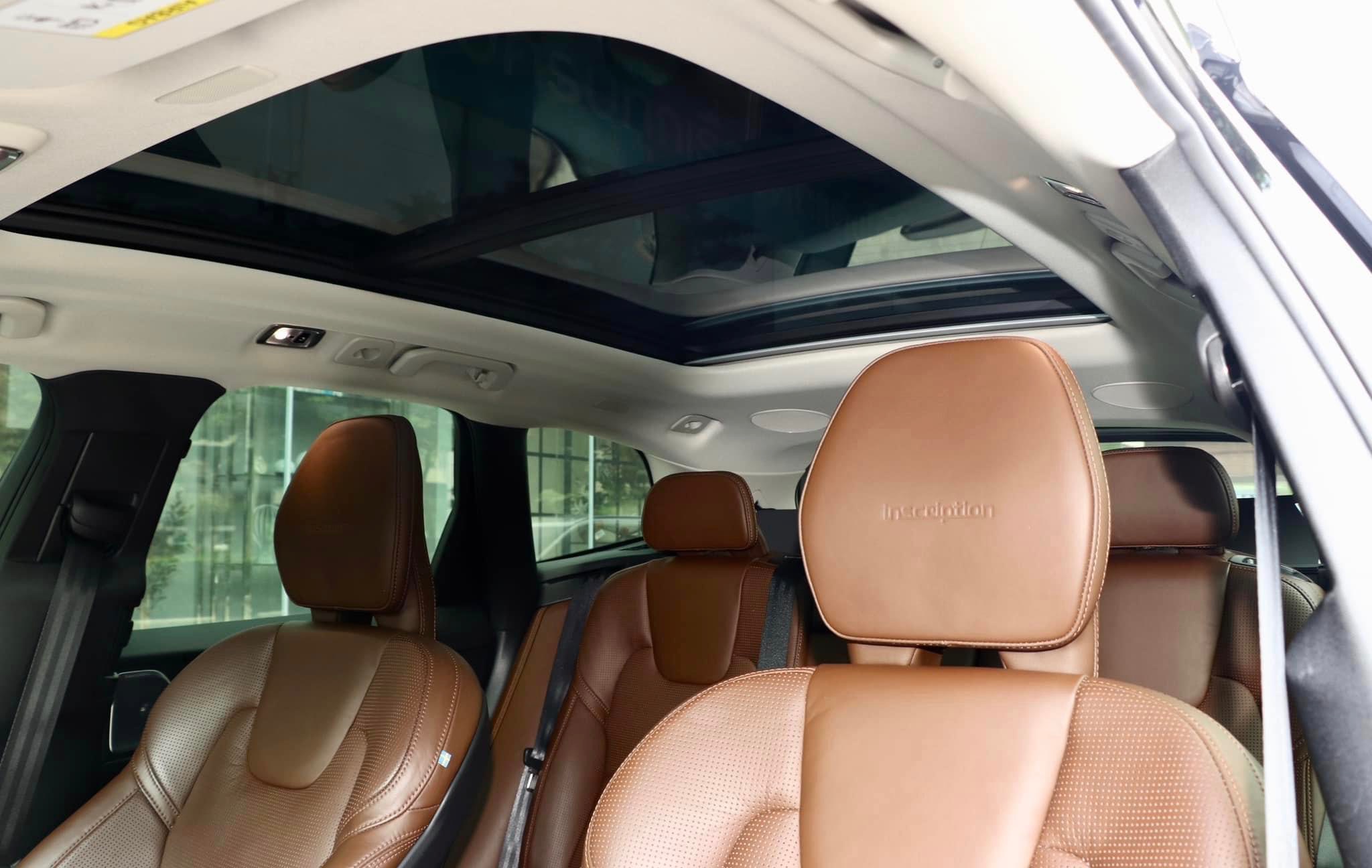 VOLVO XC60 2.0 Recharge T8 INSCRIPTION ปี2019