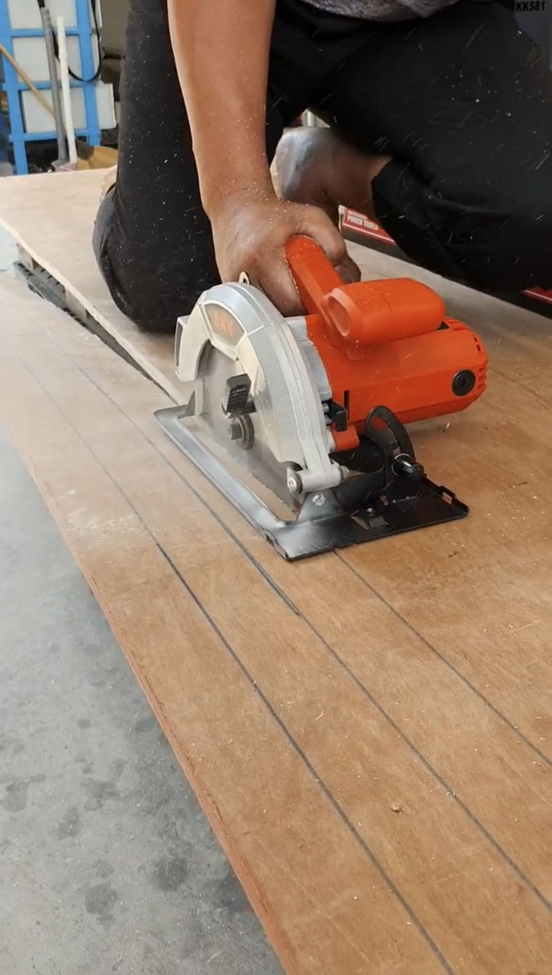 เลื่อยวงเดือน BKK 7 นิ้ว