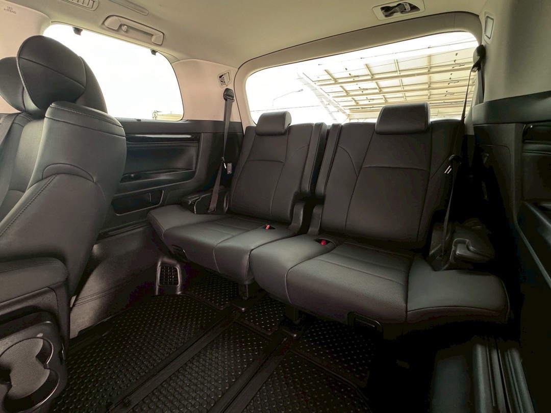 Toyota Alphard 2.5 SC Package ปี 2021