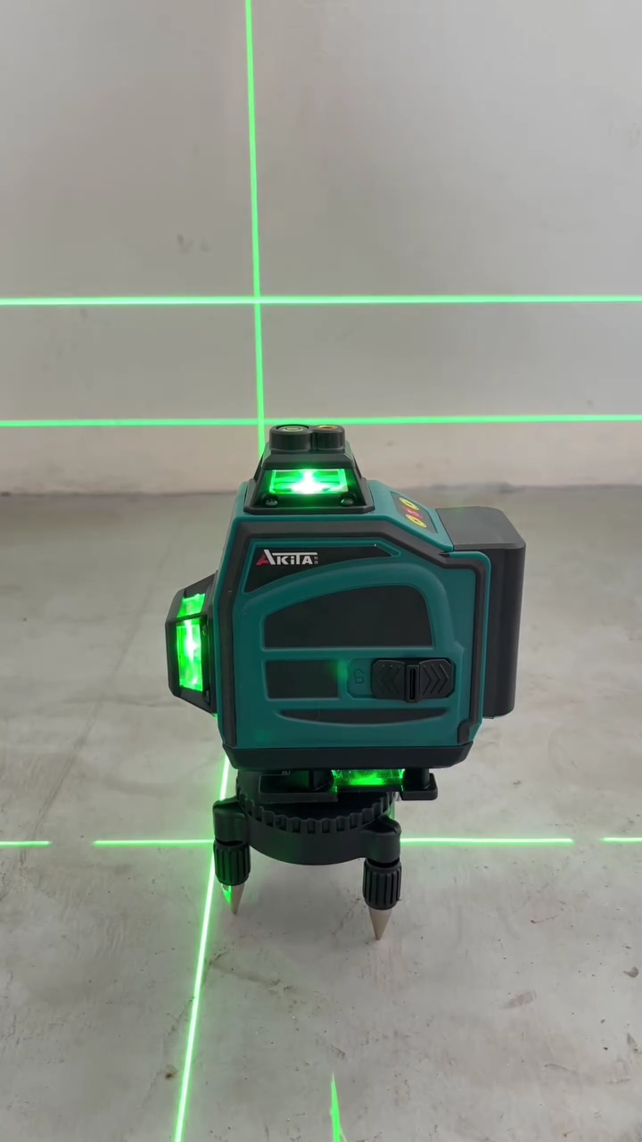 เครื่องวัดระดับเลเซอร์ ยี่ห้อ AKITA มีมาให้เลือก 2 แบบ 12 เส้น และ 16 เส้น