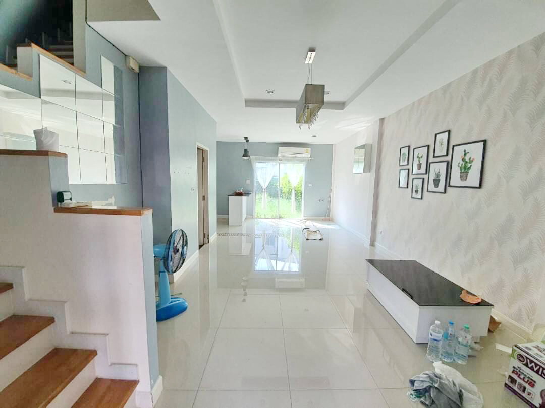 ให้เช่า ท/ฮ ซอยคลองถนน บางใหญ่ ใกล้ Central Wesgete