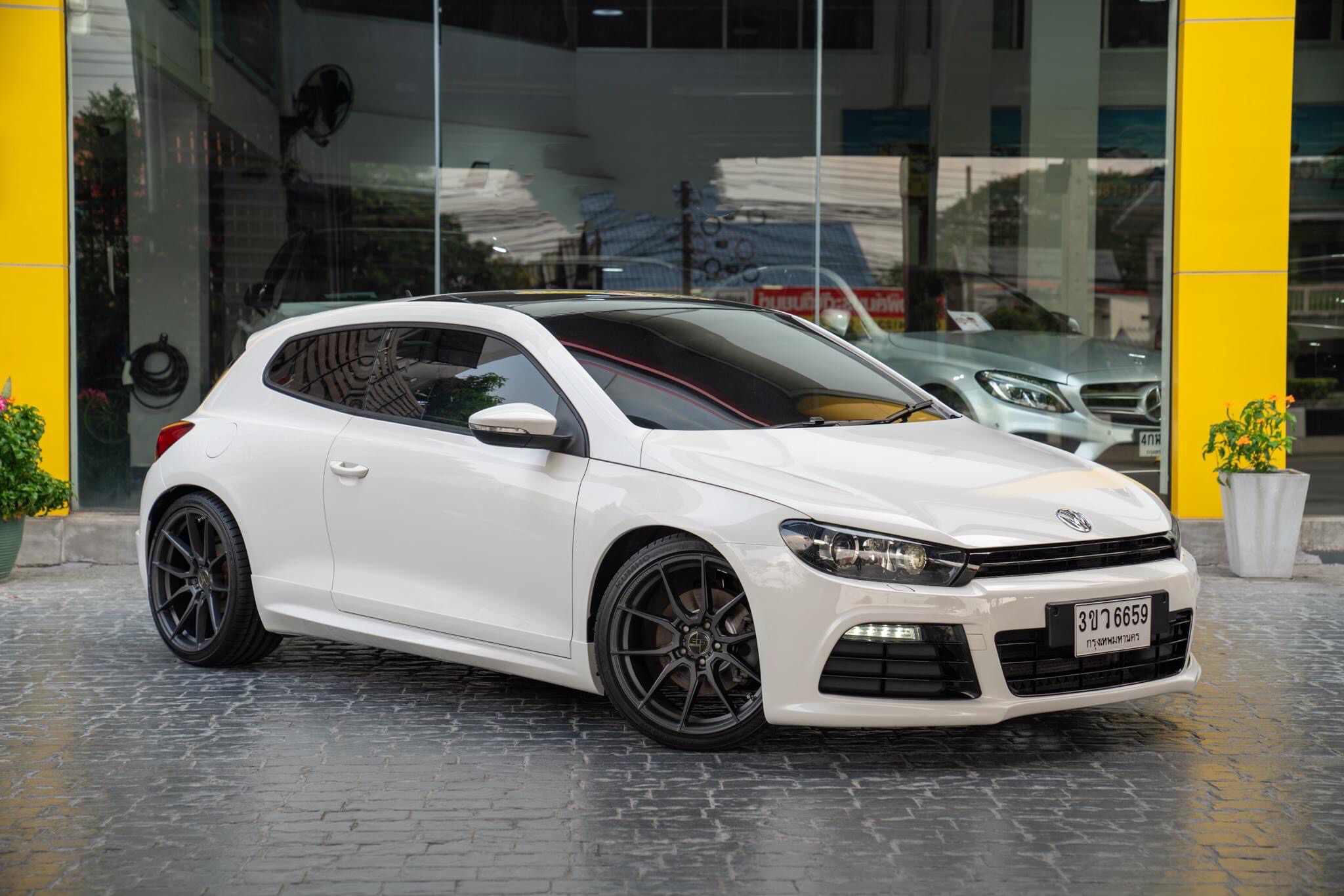 Volkswagen Scirocco 2.0 TSFI ปี2014