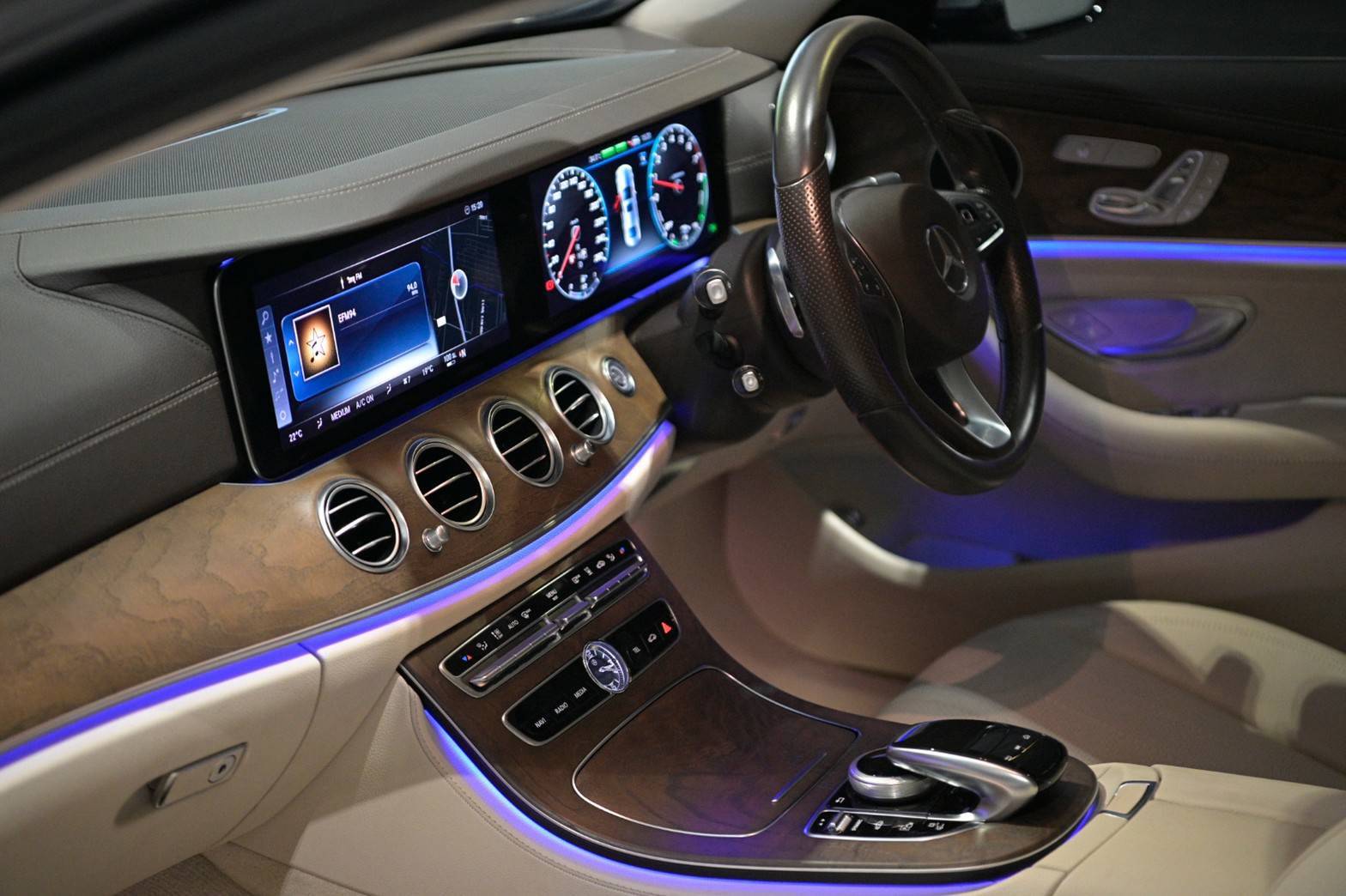 Mercedes-Benz E350e Exclusive ปี 2018