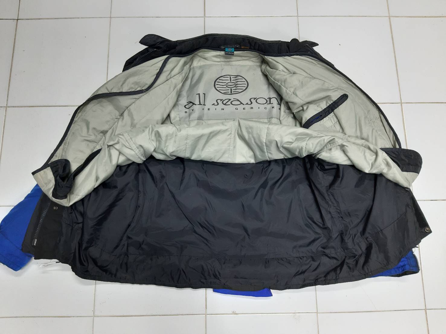 เสื้อขี่มอเตอร์ไซด์( มือสอง) RCT 574 อก 54" ยาว 30" ยี่ห้อ **Hein Gericke**