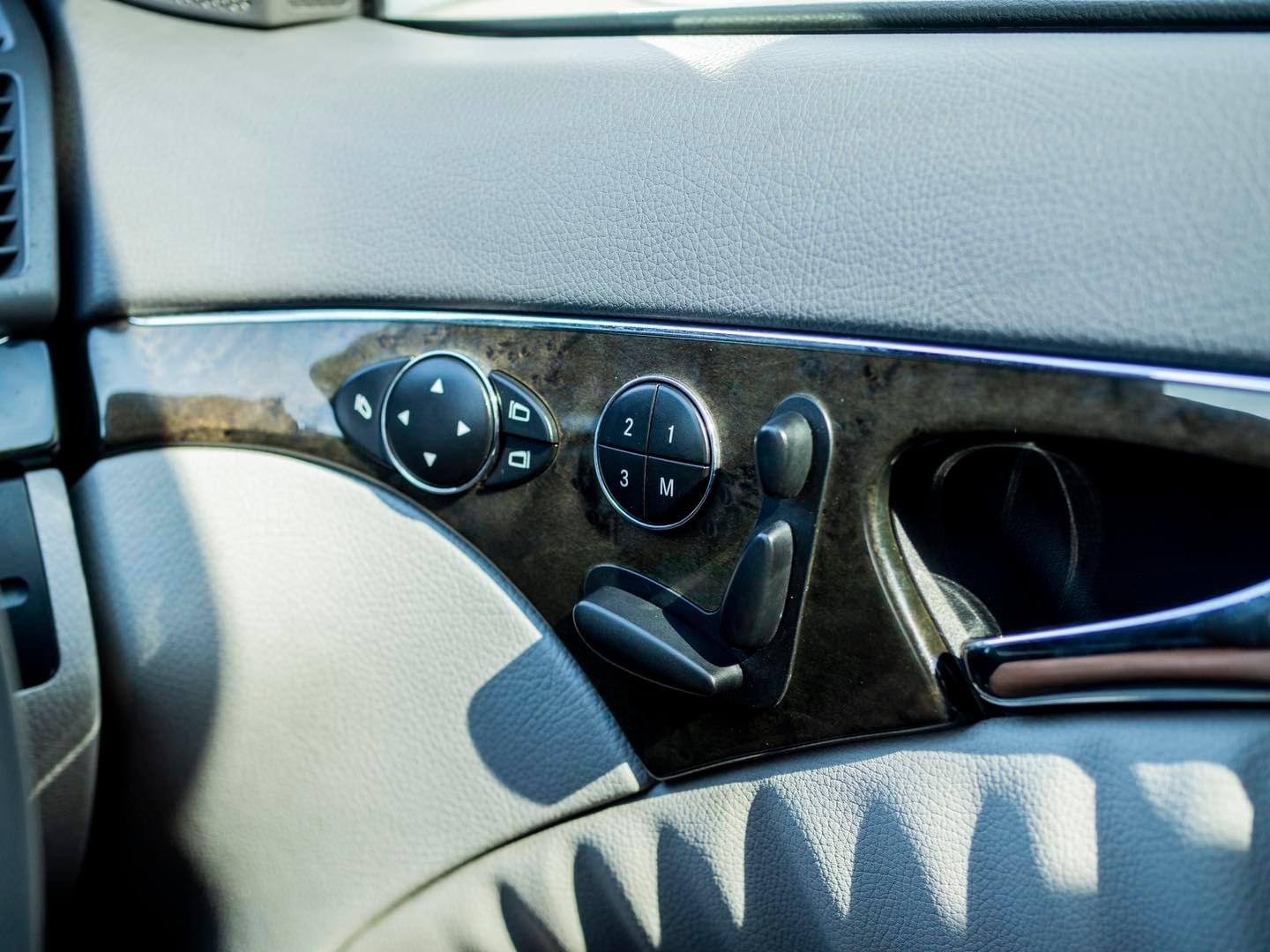 MERCEDES BENZ E 230 2.5 AVANTGARDE Minorchange ปี 2008