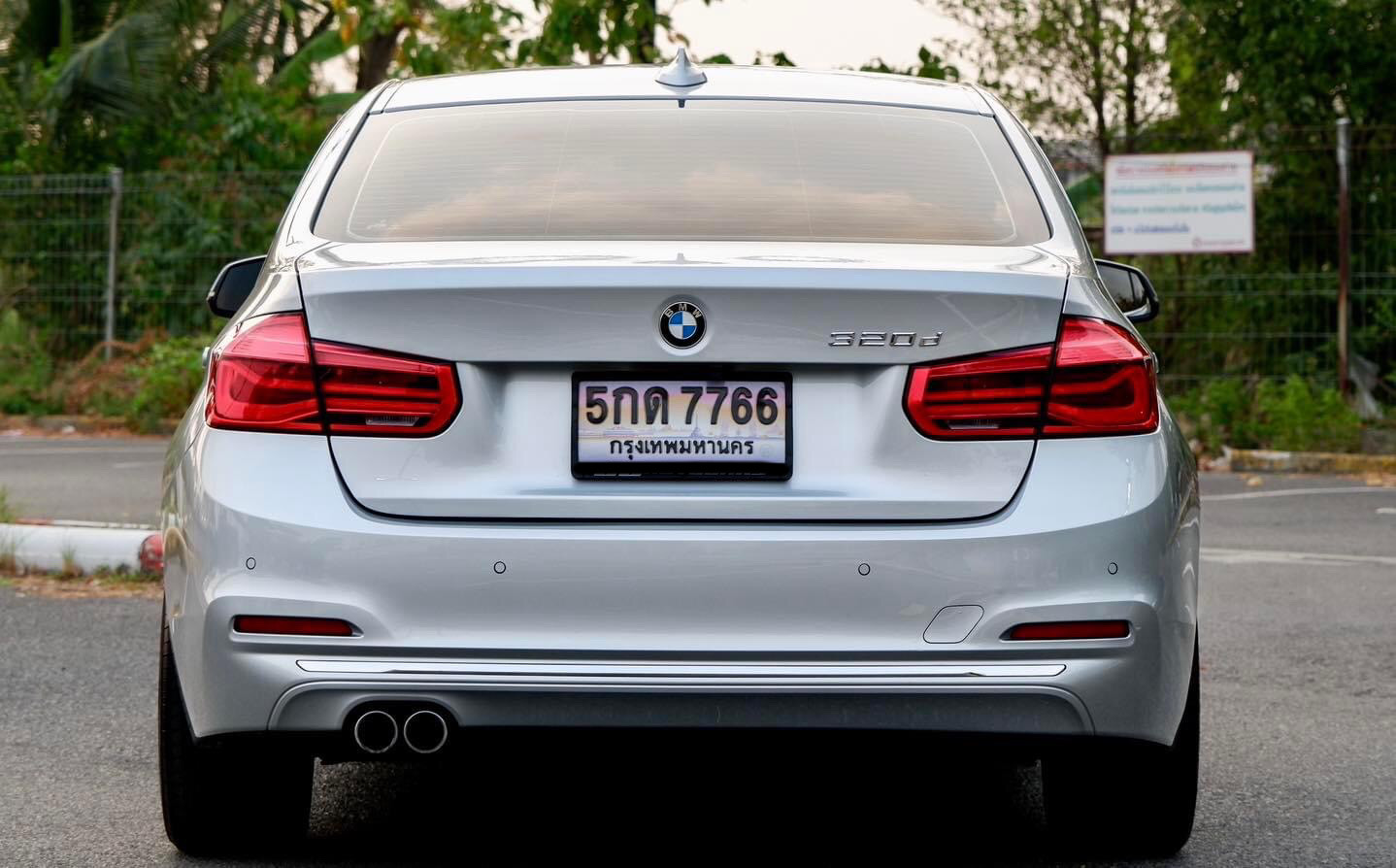 BMW F30 320D LCI Minorchange ปี 2017