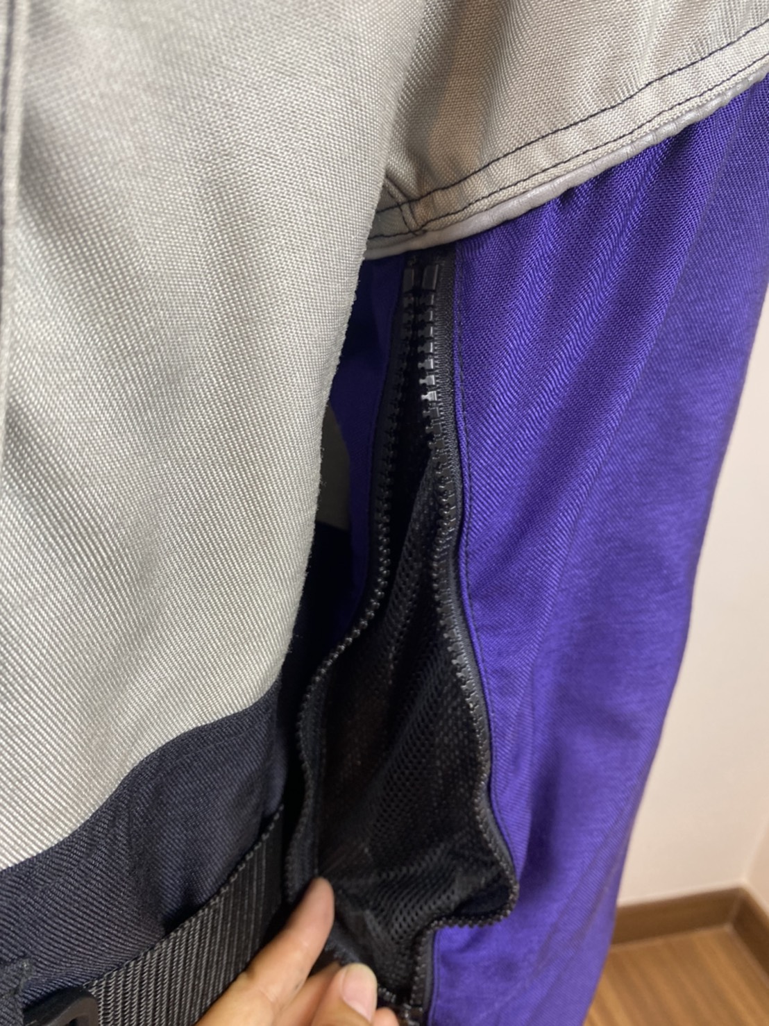 เสื้อขี่มอเตอร์ไซด์( มือสอง) RCT 656 (SALE) อก 50" ยาว 30" ยี่ห้อ ** BMW**