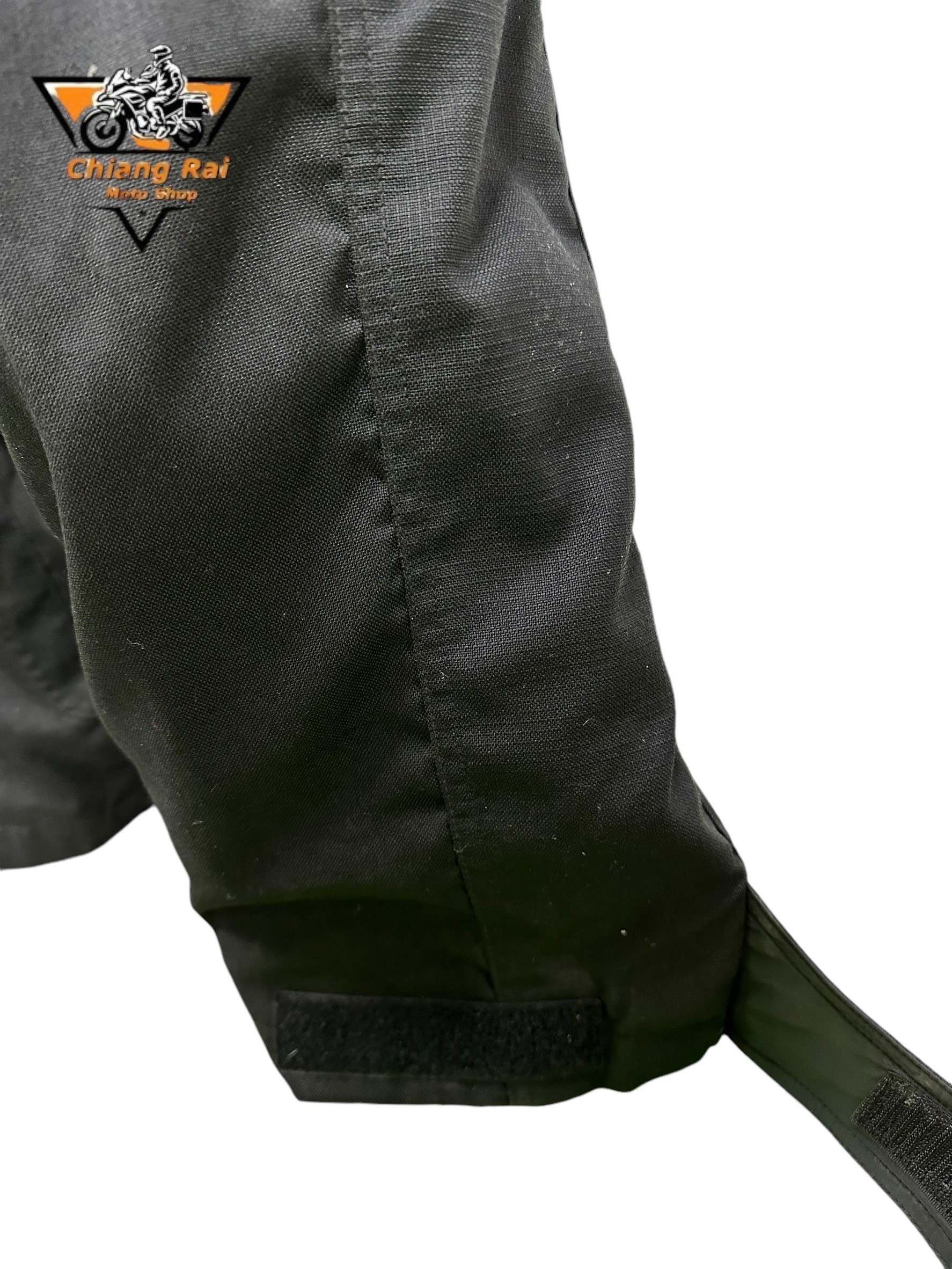 ชุดสำหรับขี่มอเตอร์ไซด์ ( มือสอง ) SET 012 ชุดทัวริ่ง เสื้อการ์ด + กางเกง ยี่ห้อ* ** BMW***