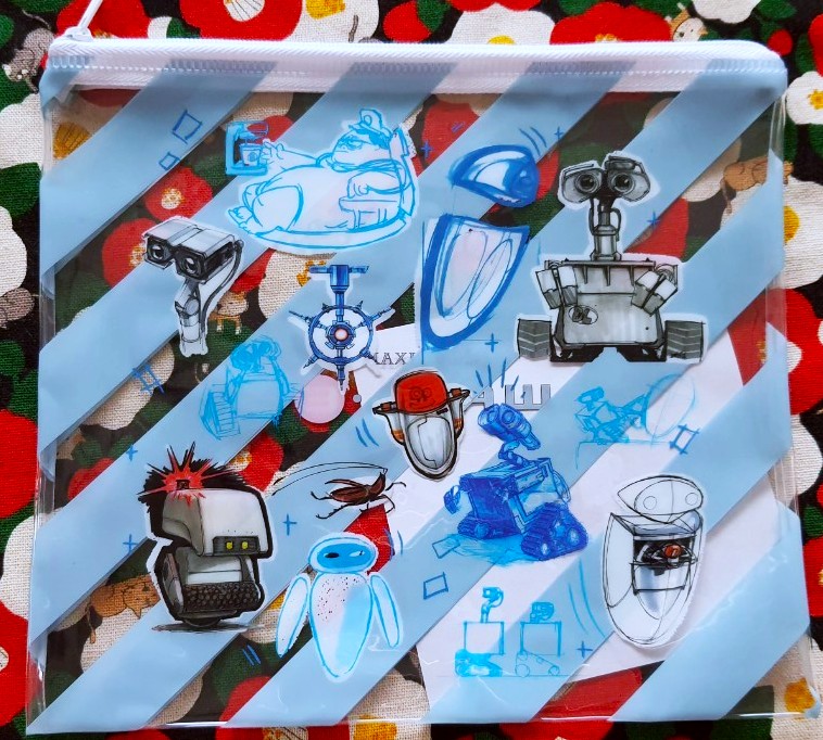 Disney WALL E วอลล์ - อี หุ่นจิ๋วหัวใจเกินร้อย กระเป๋าใส่ของ PVC มีซิป ของแท้จากญี่ปุ่น Size : 19.5 x 18 cm