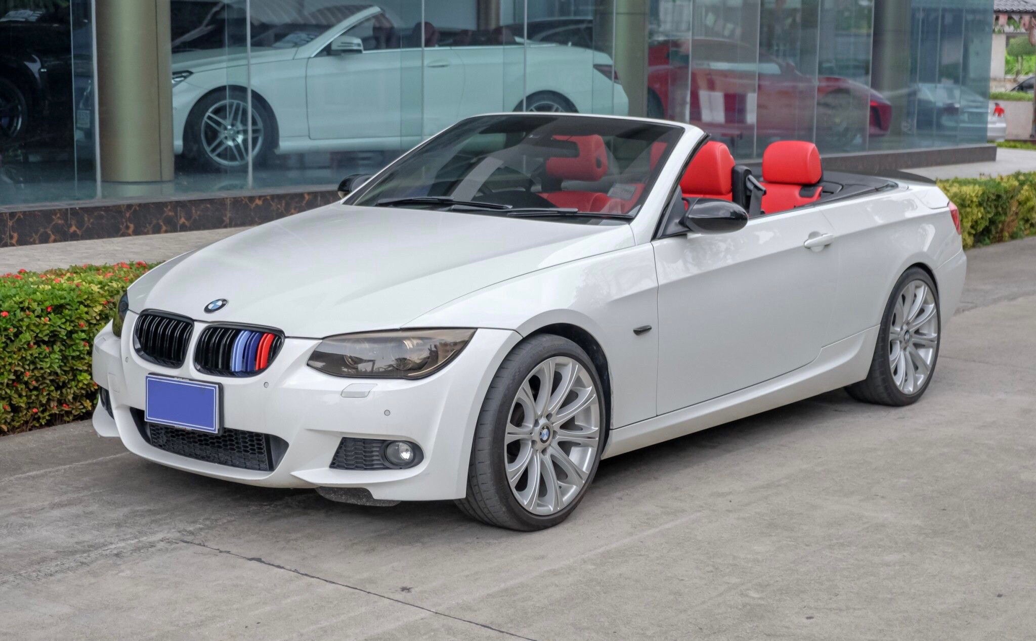 BMW 320i (e93) M-sport Convertible ปี 2011