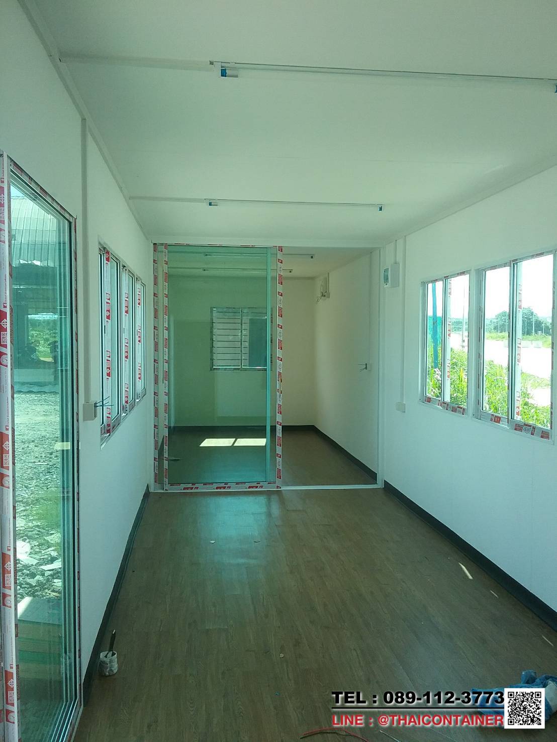ตู้คอนเทนเนอร์ เหล็กแท้ เกรดส่งออก ขนาด 40ฟุต กั้นห้องด้านในด้วยประตูกระจก