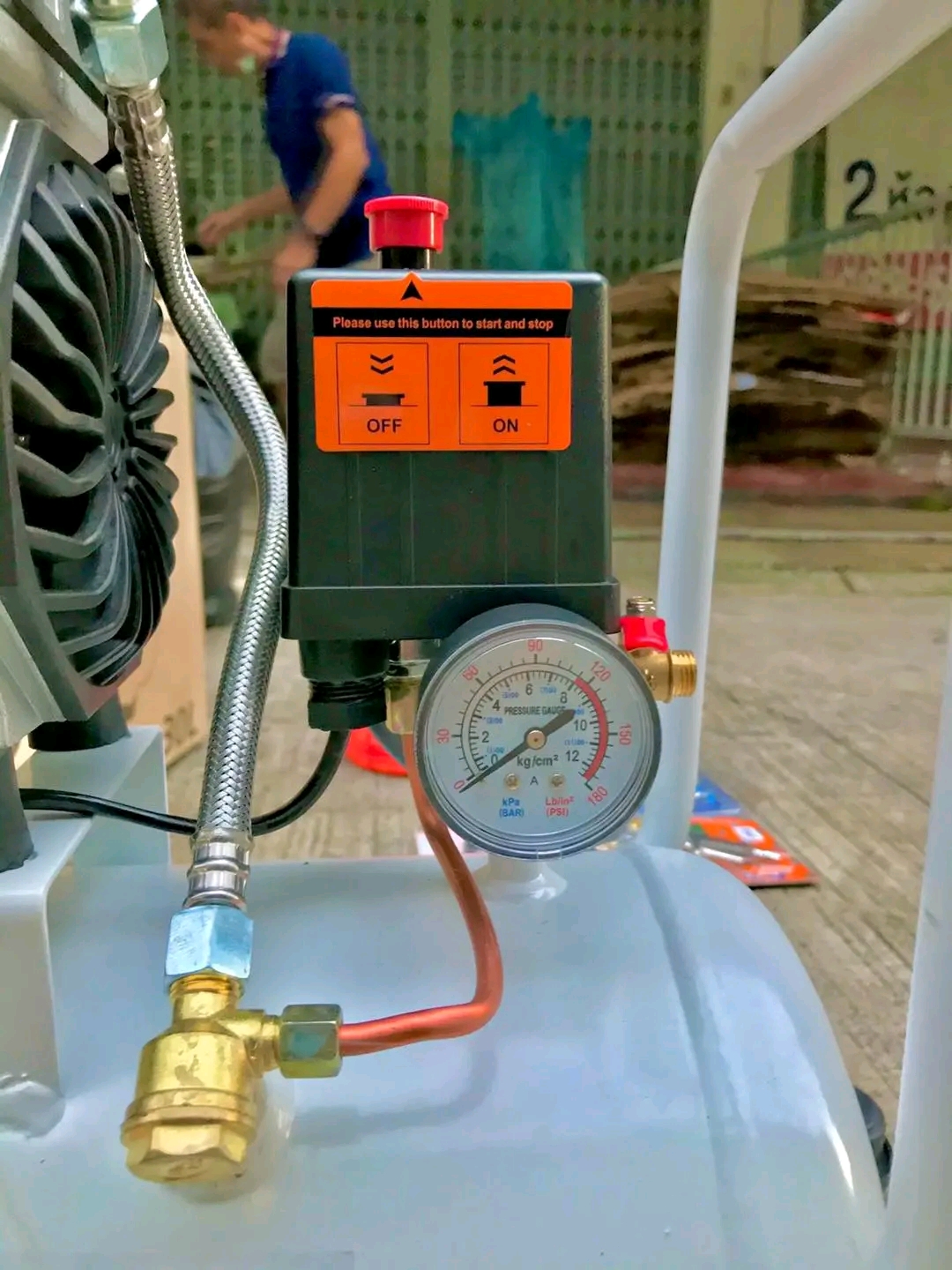 ปั๊มลม ออยฟรี 30 ลิตร ยี่ห้อ Onsen