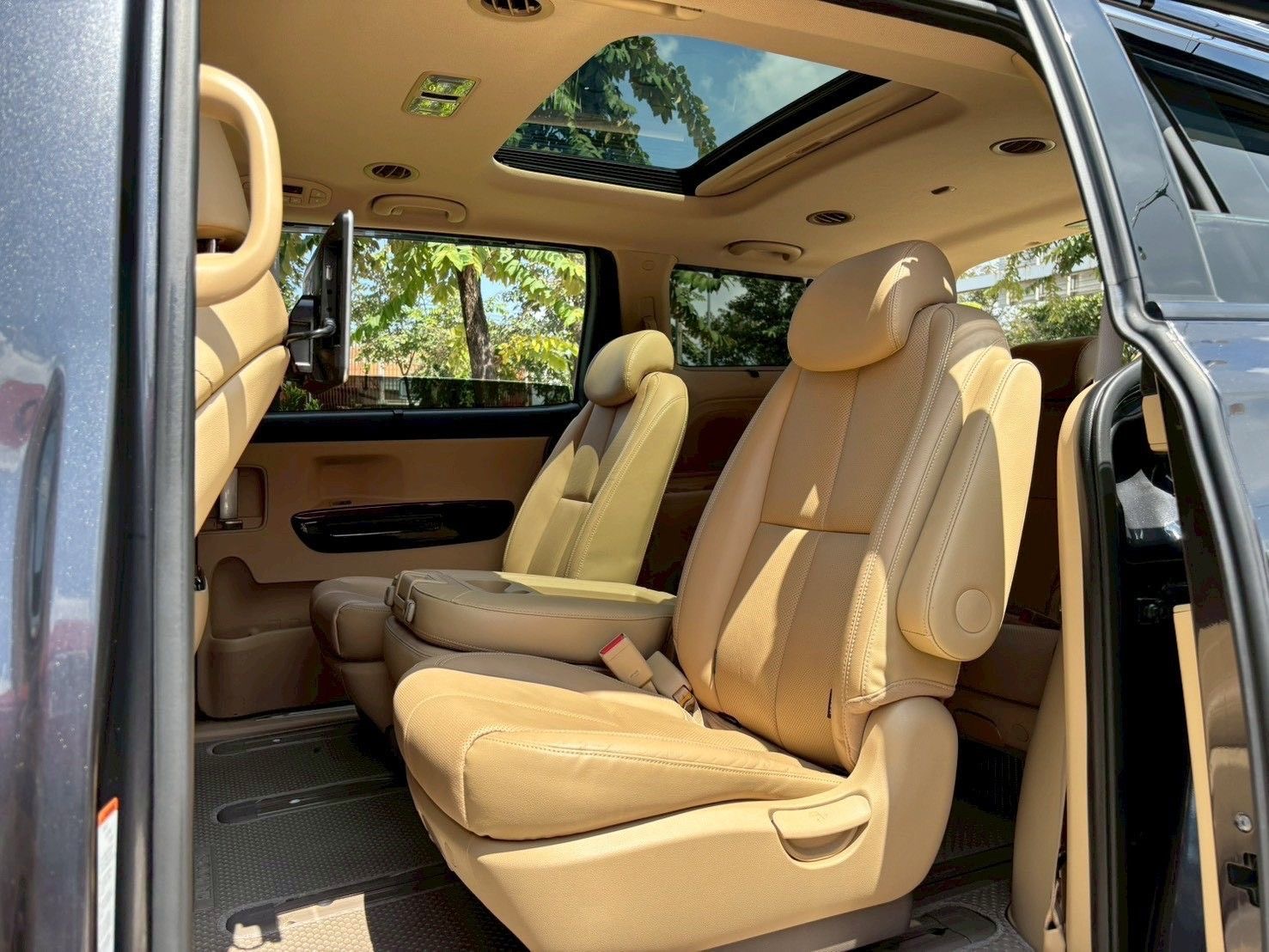 Kia Grand Carnival 2.2 SXL ปี 2018