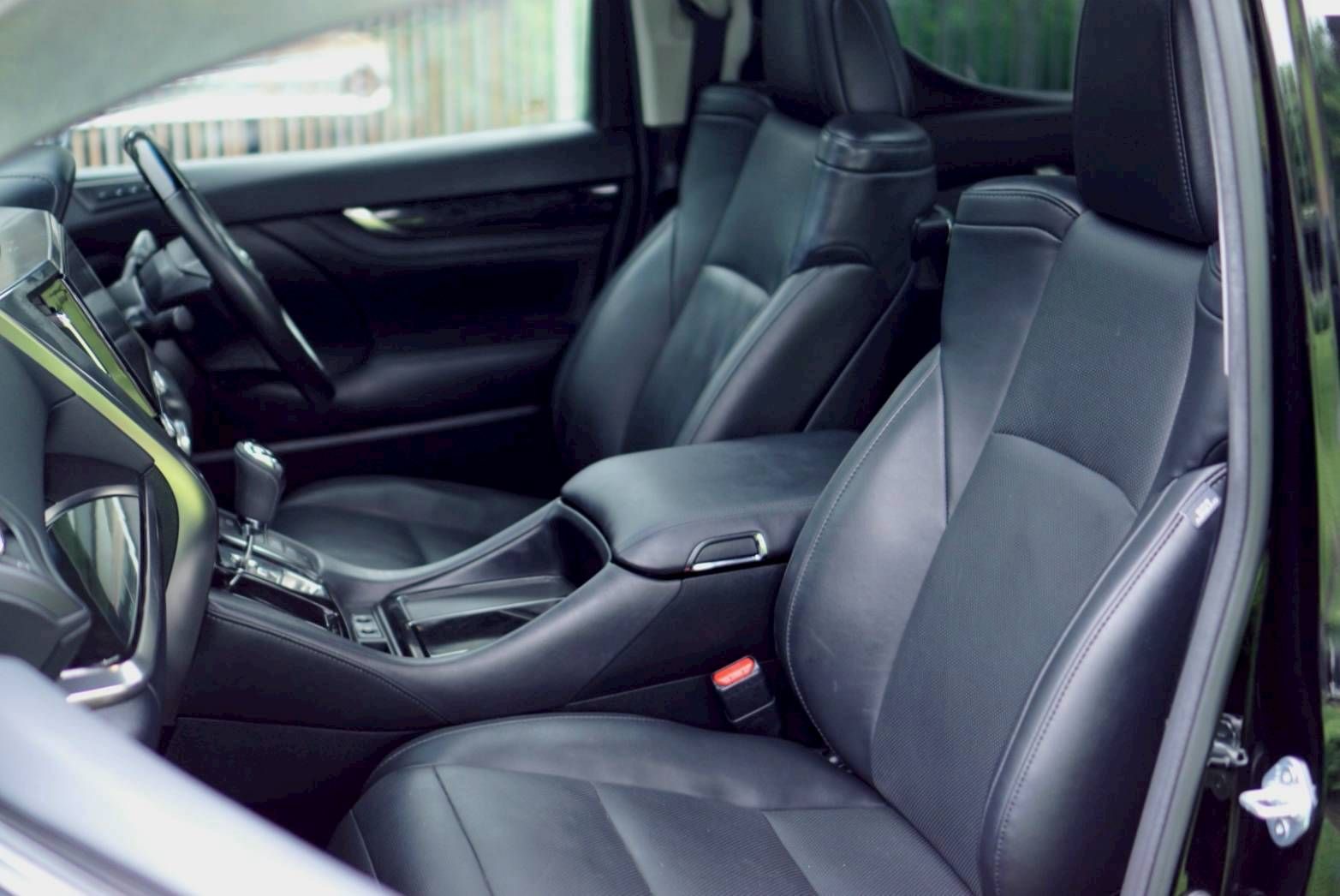 Toyota Vellfire ZRG LX Mode ( MINOR CHANGE ) ปี 2019