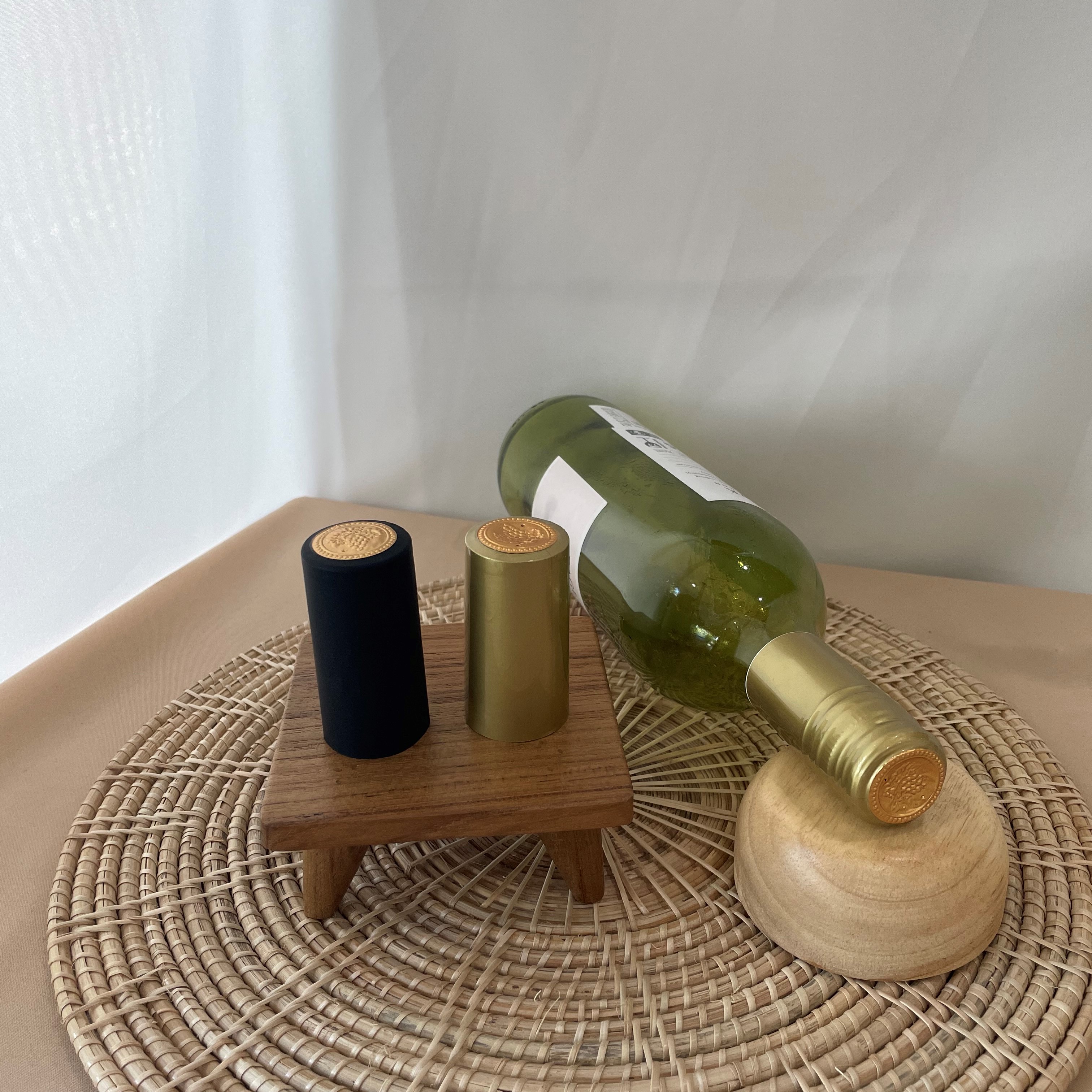 (แพคละ50ชิ้น)ซีลฝาครอบขวดไวน์ ขนาดเส้นผ่านศูนย์กลาง 30mm ราคาชิ้นละ2.50บ.