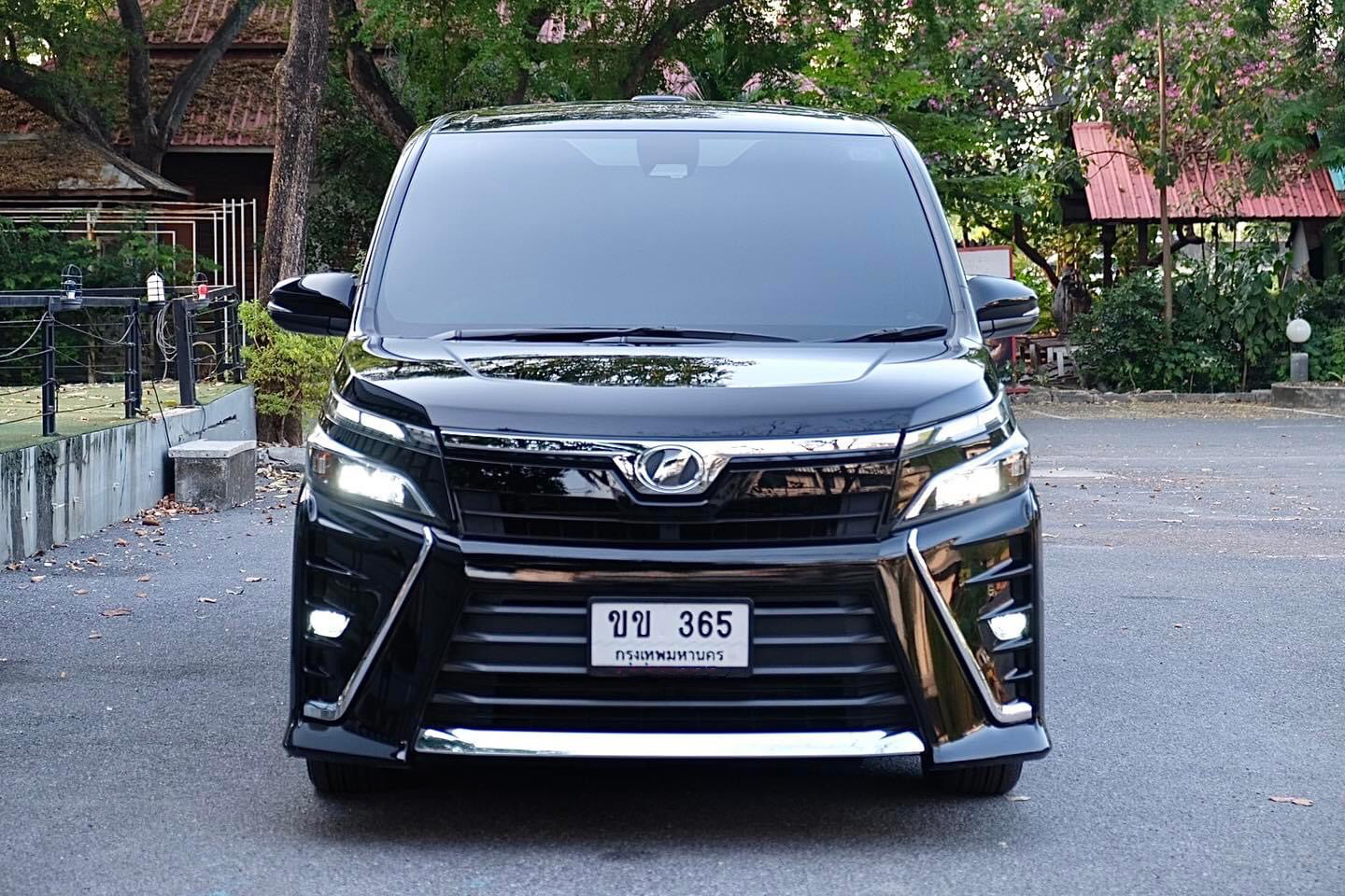 Toyota VOXY (ZS) ตัวไมเนอร์เชน ปี 2020