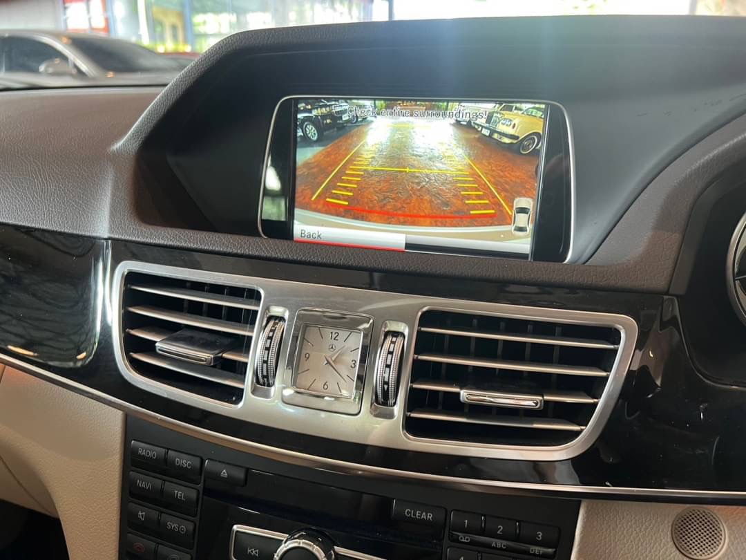 Mercedes Benz E200 Saloon MinorChange ปี 2014