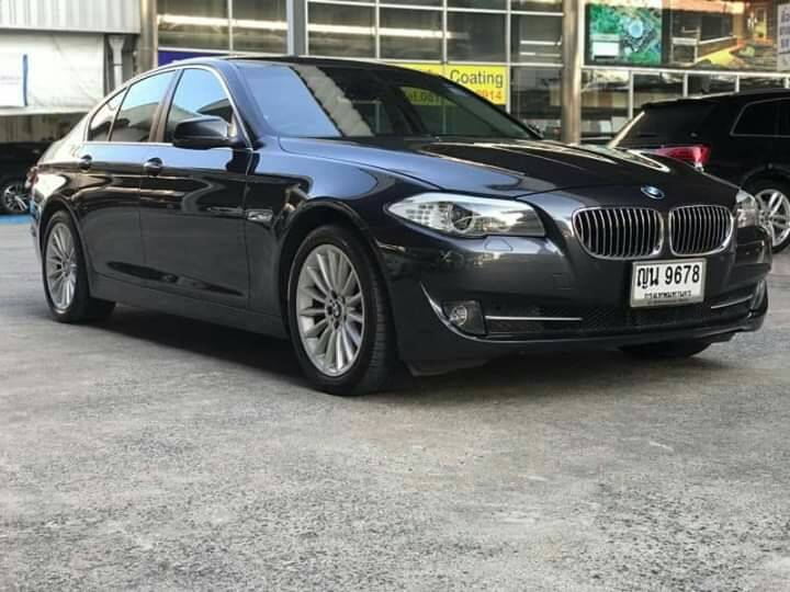 BMW 523i รุ่น HIGHLINE ปี2011