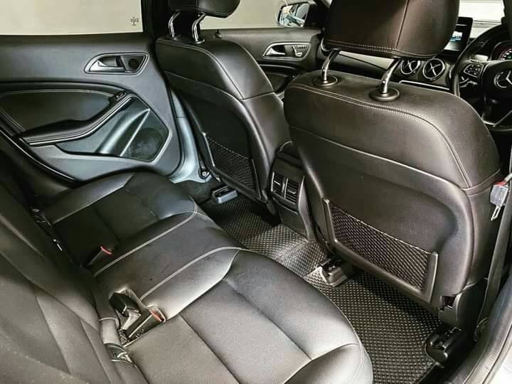 Mercedes Benz GLA200 URBAN ปี 2018