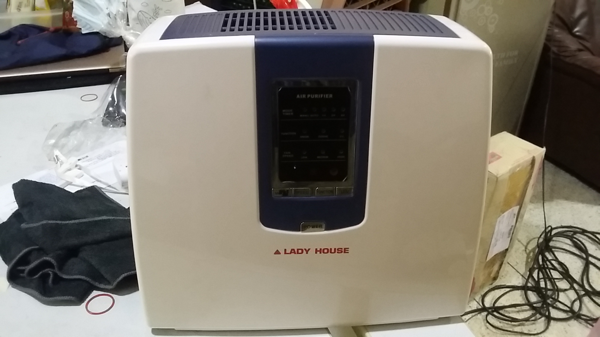 ซ่อมเครื่องฟอกอากาศ ยี่ห้อ LADY HOUSE รุ่น LD-B757A อาการเครื่องไม่ทำงาน