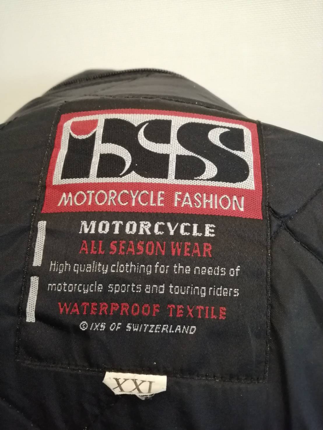 เสื้อขี่มอเตอร์ไซด์( มือสอง) RCT 254 ขนาด : อก 50" ยาว 32" **ยี่ห้อ IXS **